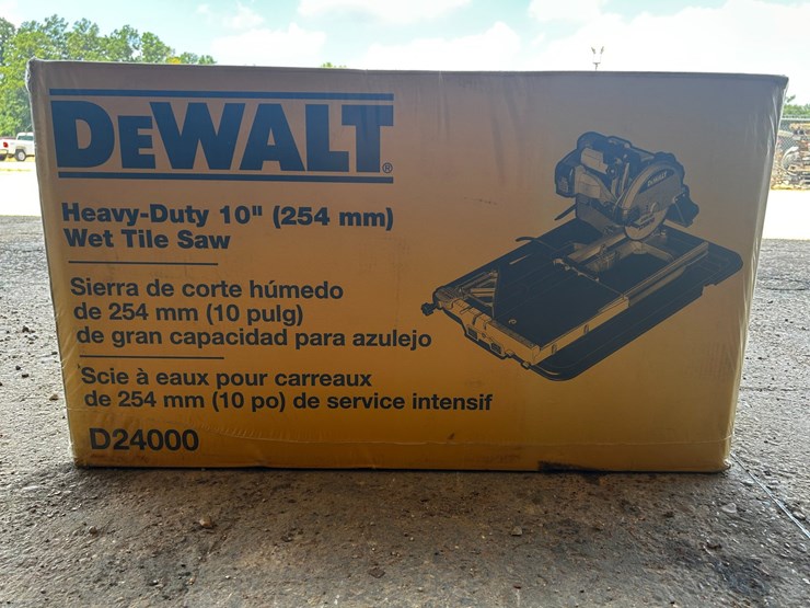 #39136-•-dewalt-tile-saw-image-1