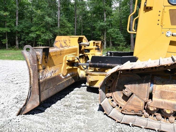 2019-caterpillar-d6n-lgp-image-4