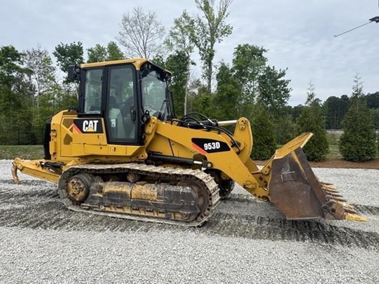 2017-caterpillar-953d-image-17