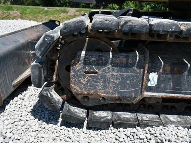 2021-deere-85g-image-9