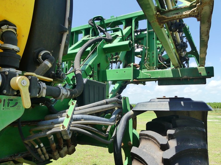 2014-john-deere-r4030-image-16