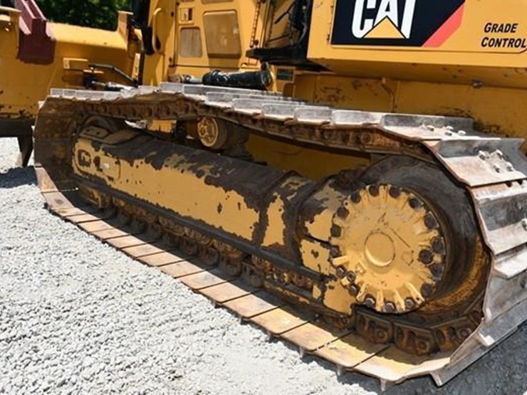 2016-caterpillar-d5k2-lgp-image-9