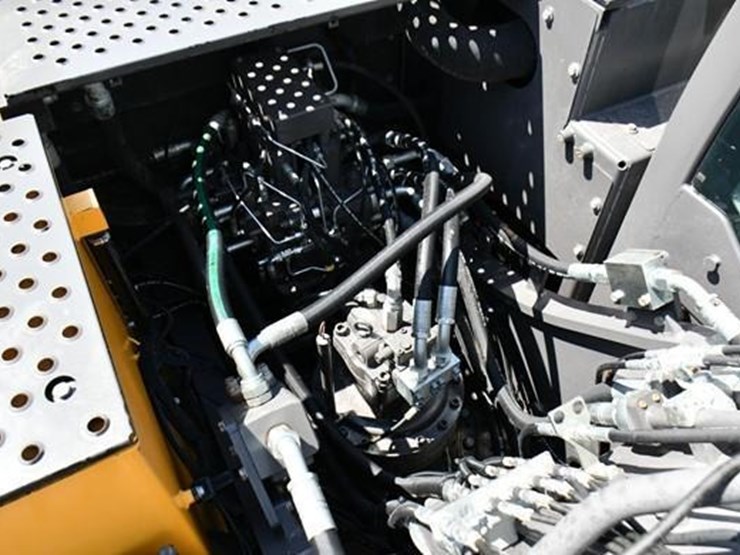 2022-volvo-ec250el-image-43