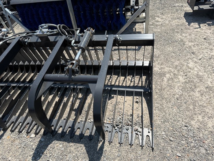 #2080-•-unused-jct-84"-skid-steer-rock-grapple-bucket-inv#49891-image-10