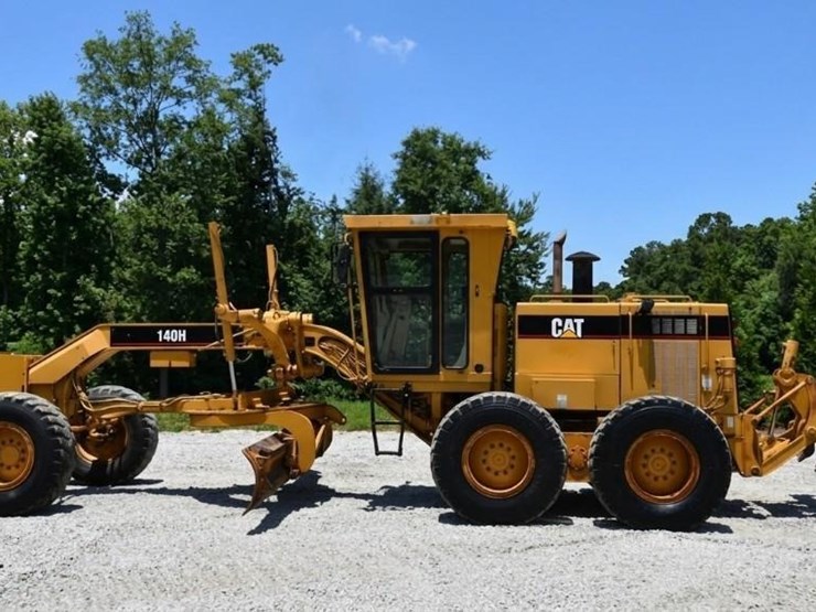 2002-caterpillar-140h-image-3