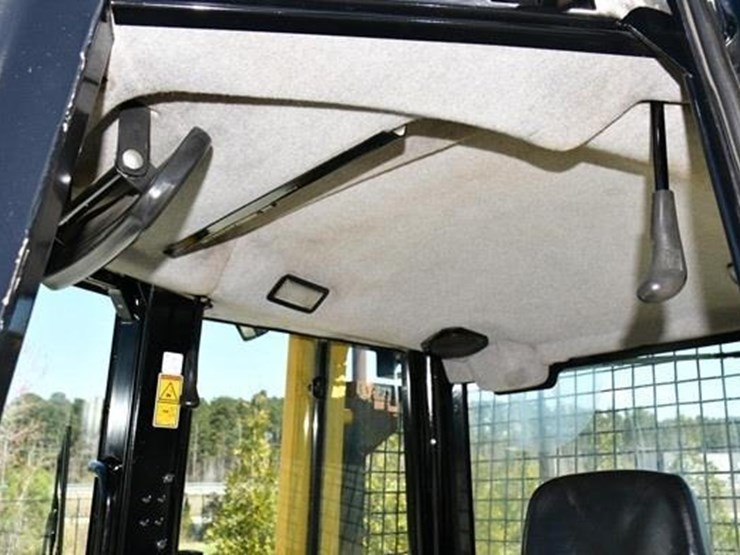 2019-caterpillar-d6n-lgp-image-14