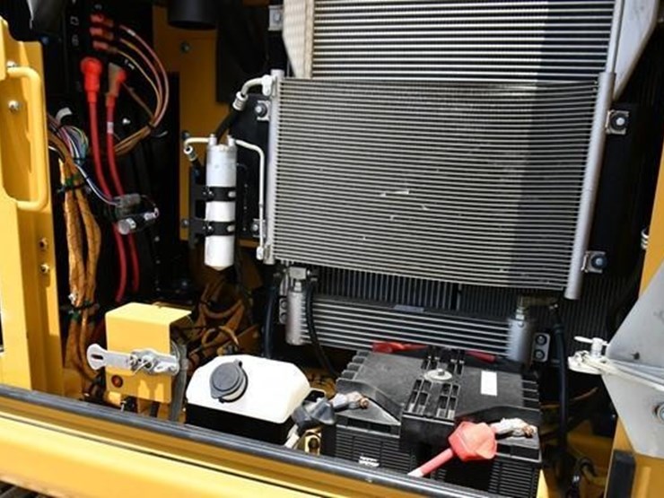 2020-caterpillar-316fl-image-10