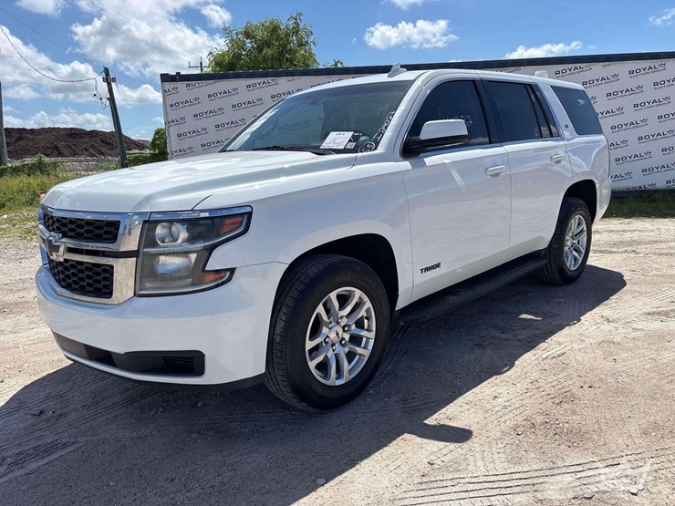 2019-chevrolet-tahoe-image-1