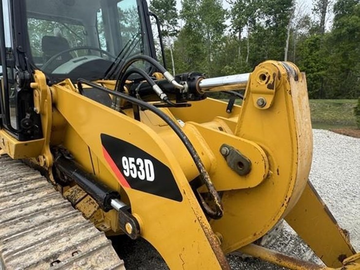 2017-caterpillar-953d-image-15