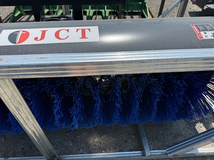 #2078-•-unused-jct-84"-skid-steer-angle-broom-inv#49884-image-7