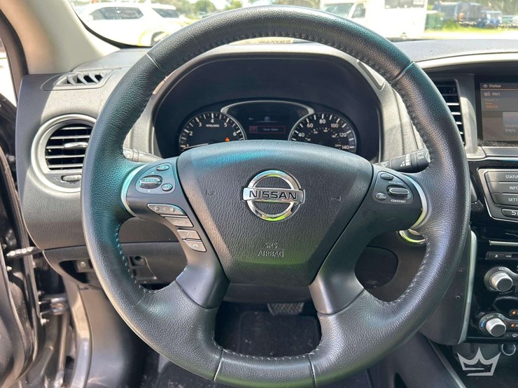 2016-nissan-pathfinder-image-15