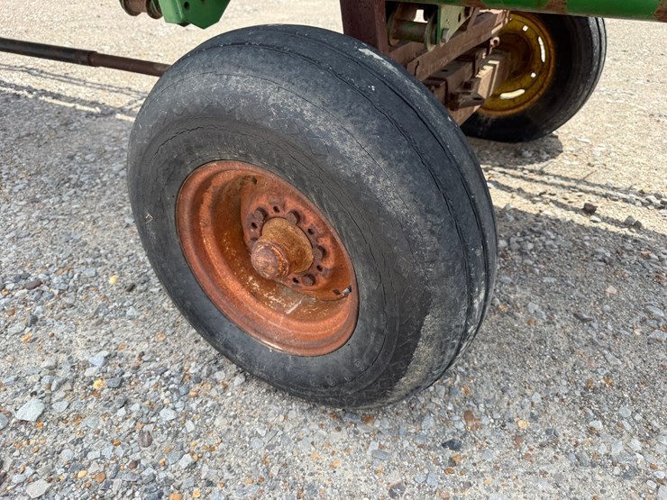 john-deere-630f-image-6