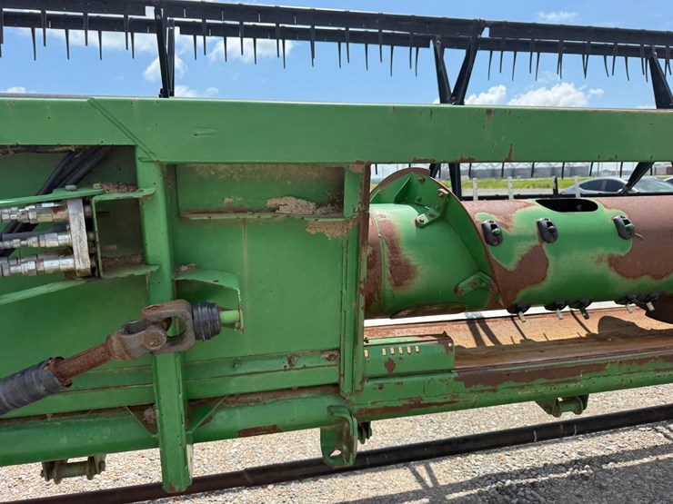 john-deere-630f-image-38