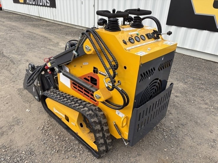 2026-machpro-mp-s380-mini-compact-track-loader-image-7