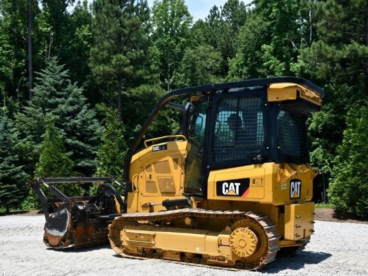 2020-caterpillar-d3k2-xl-image-1