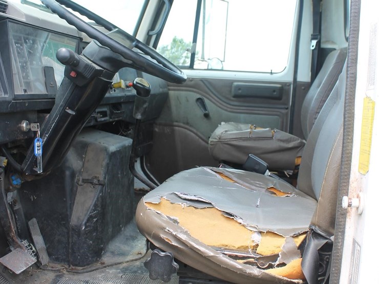 international-3800-image-10