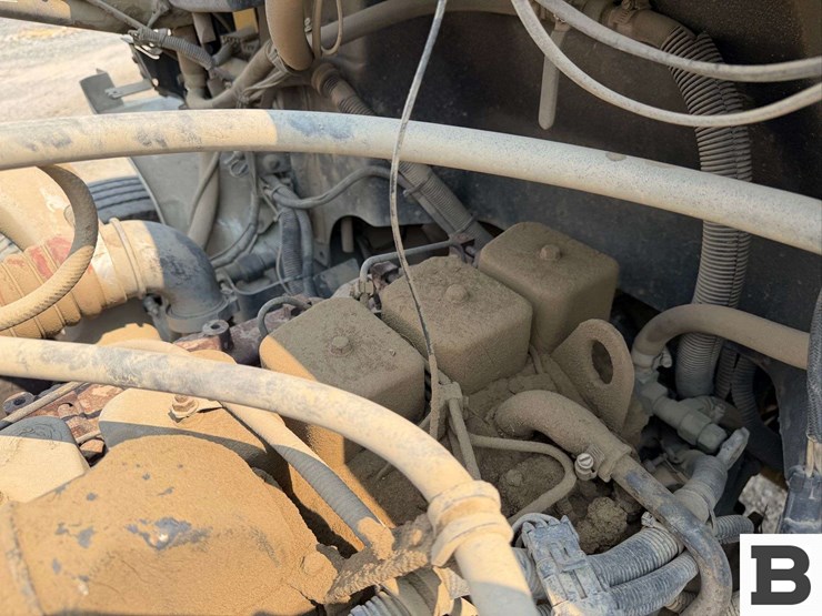 1992-freightliner-fl70-image-34