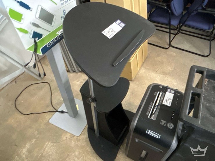 misc--end-table,-cart,-shredder,-podium,-usb-charge-station-image-5