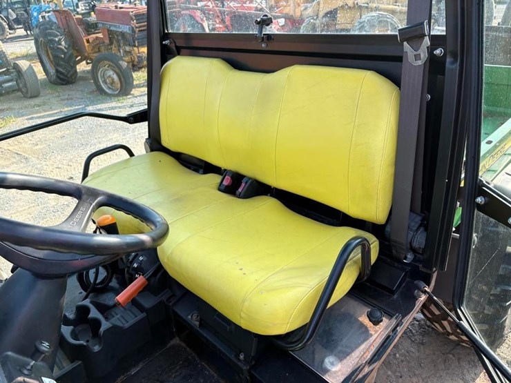 john-deere-gator-image-15
