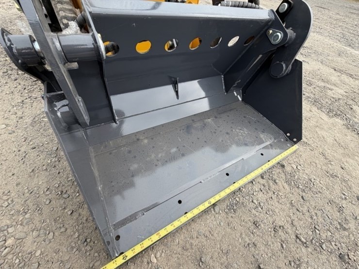2026-machpro-mp-s380-mini-compact-track-loader-image-10