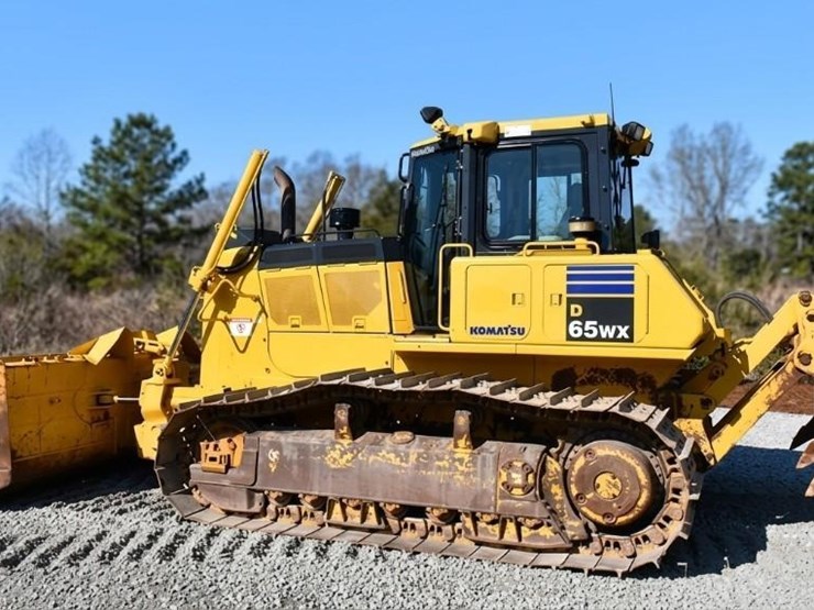 2019-komatsu-d65wx-18-image-2