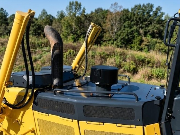 2019-komatsu-d65wx-18-image-17