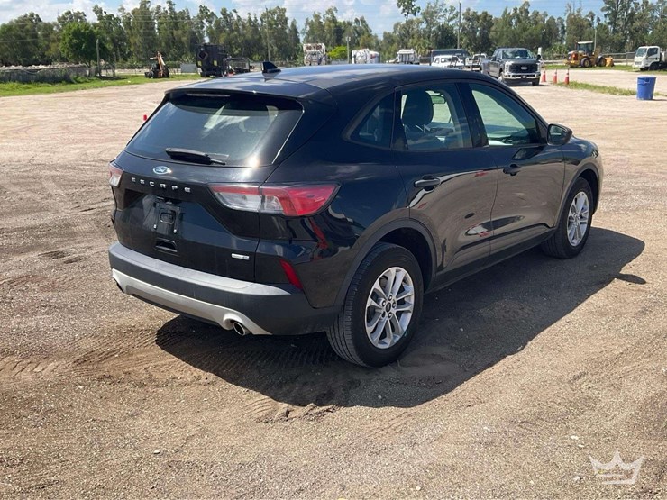 2020-ford-escape-image-3