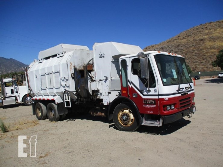2005-freightliner-condor-image-1
