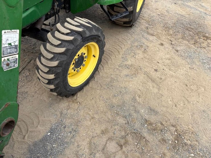 john-deere-3038e-image-14