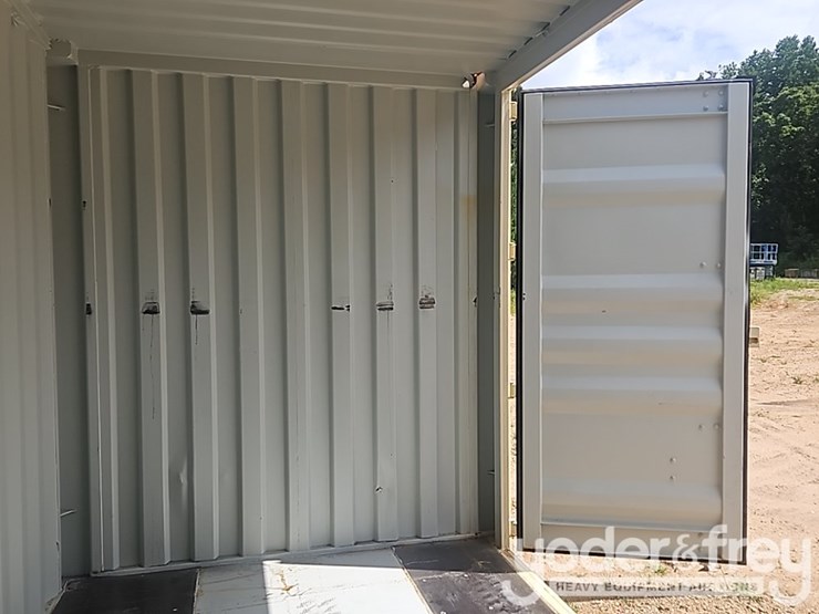 unused-40'-container,-4-door-image-11