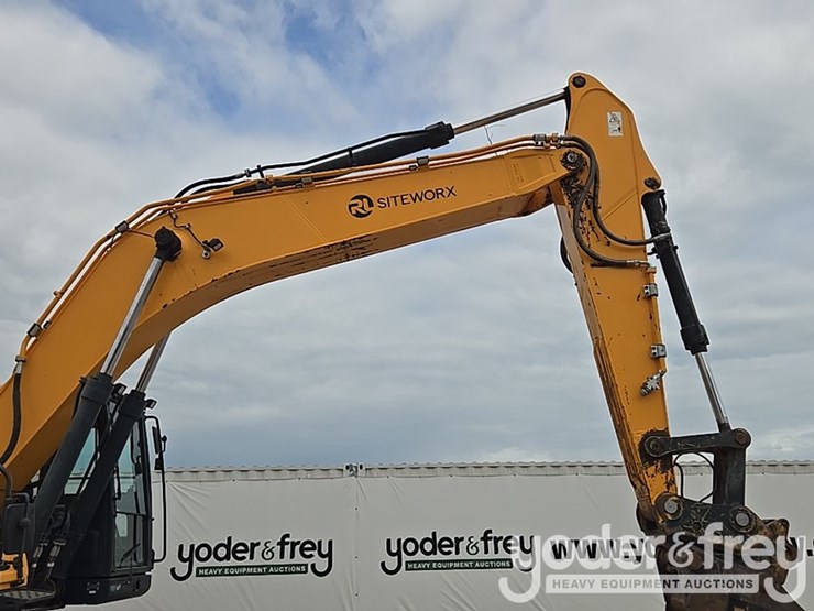 hyundai-hx260l-image-28
