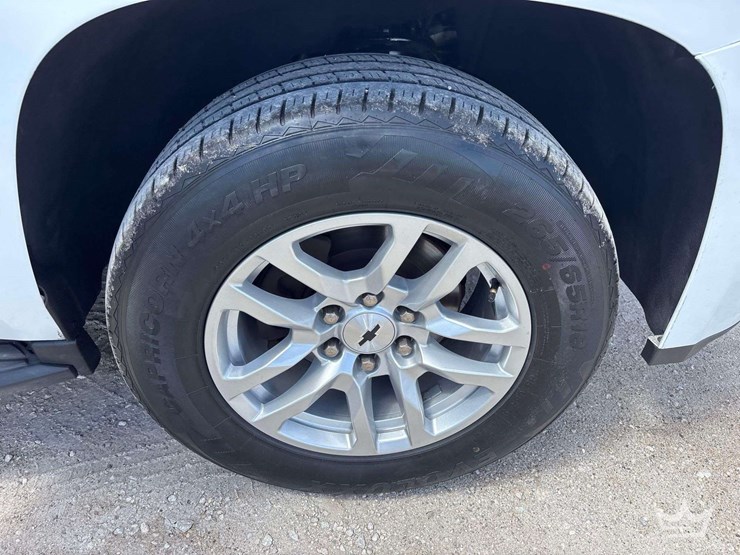 2019-chevrolet-tahoe-image-26
