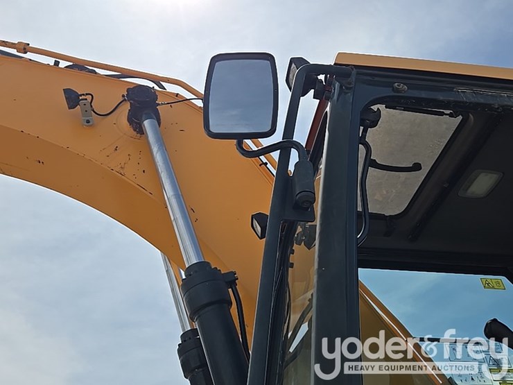 hyundai-hx260l-image-62
