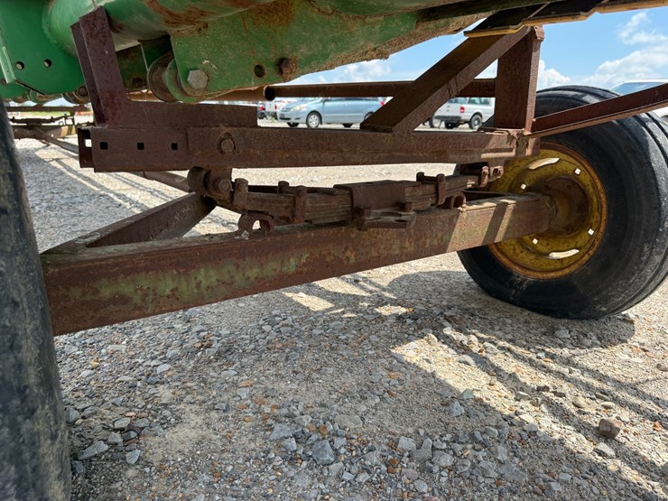 john-deere-630f-image-5