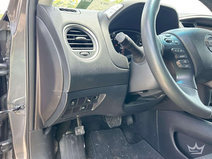 2016-nissan-pathfinder-image-14