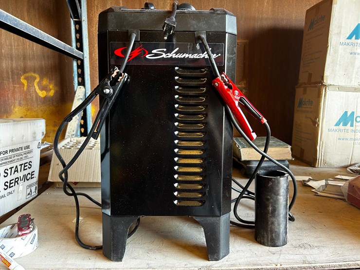#39200-•-schumacher-manual-battery-charger-image-5