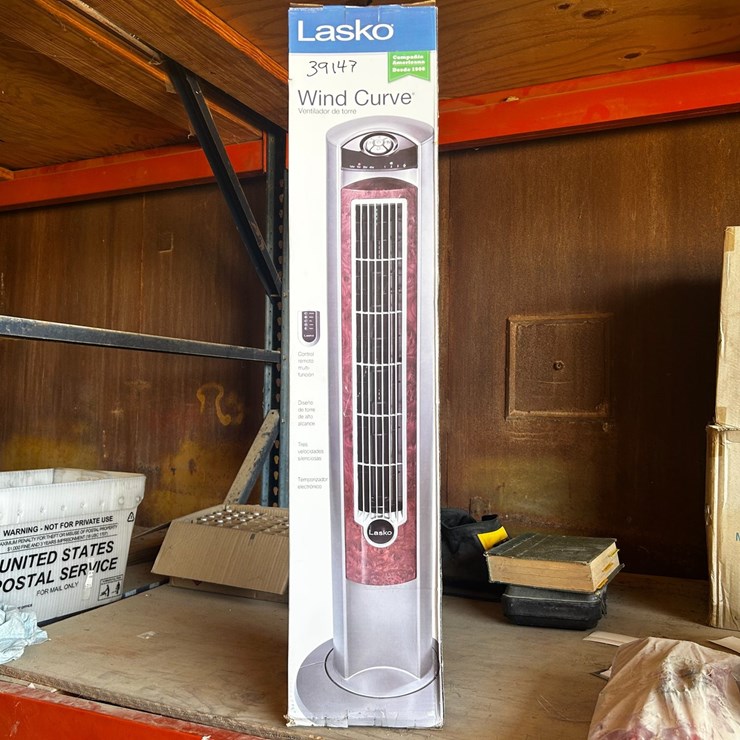 #1160 • LASKO WIND CURVE TOWER FAN