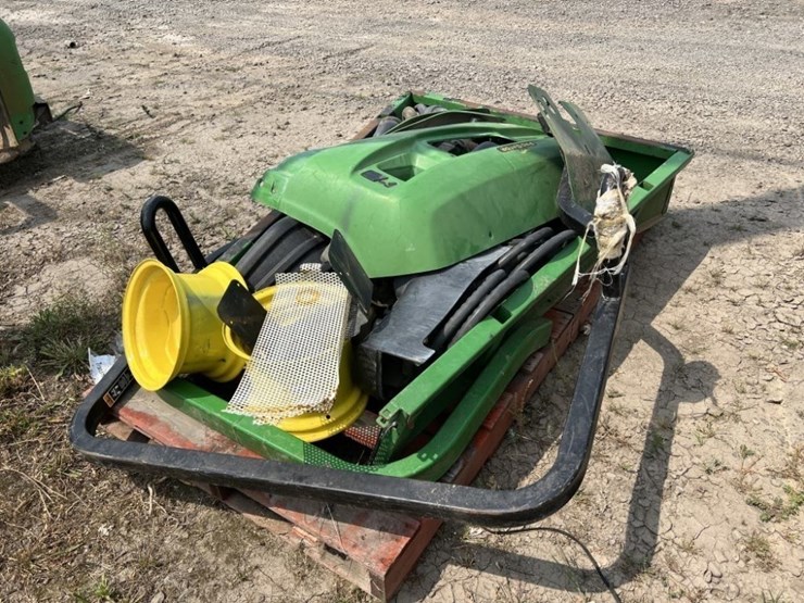 john-deere-gator-image-3