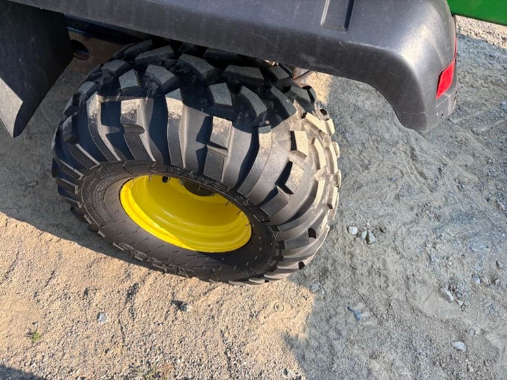 john-deere-gator-image-10