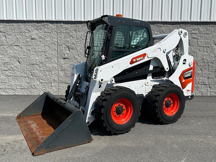 2024-bobcat-s650v2-skid-steer-loader-image-1