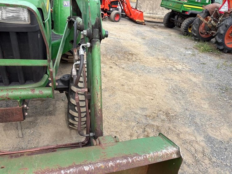 john-deere-3038e-image-6