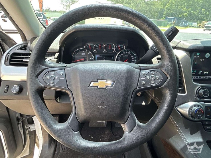 2020-chevrolet-tahoe-image-12