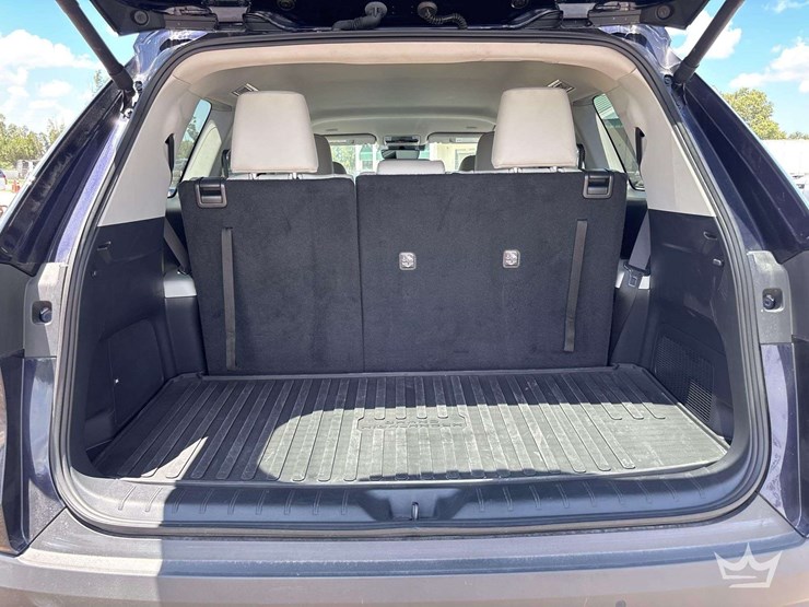 2024-toyota-highlander-image-28