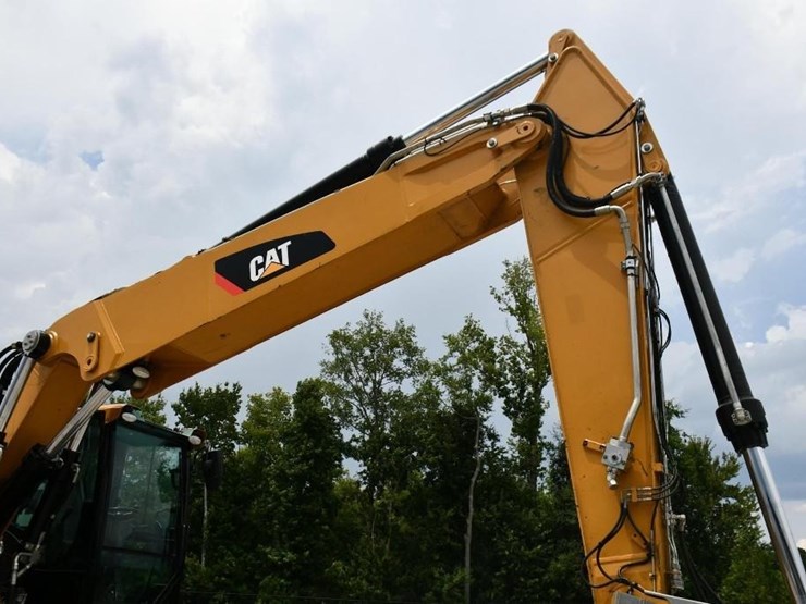 2019-caterpillar-m322f-image-39