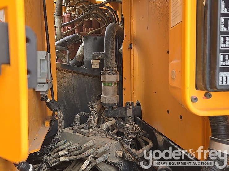 hyundai-hx260l-image-39