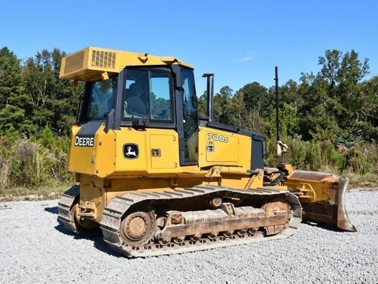 2008-deere-700j-xlt-image-7