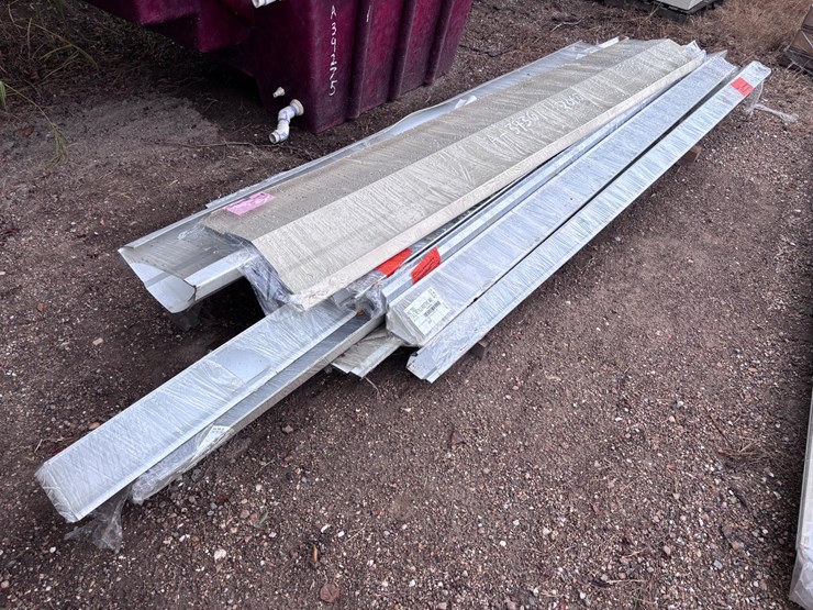 #39361-•-various-galvanized-mini-corner-pieces-image-1