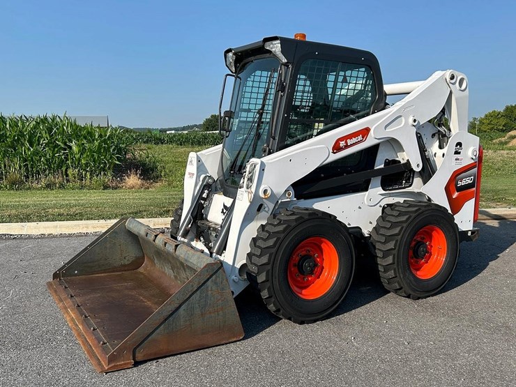 2023-bobcat-s650v2-skid-steer-loader-image-1