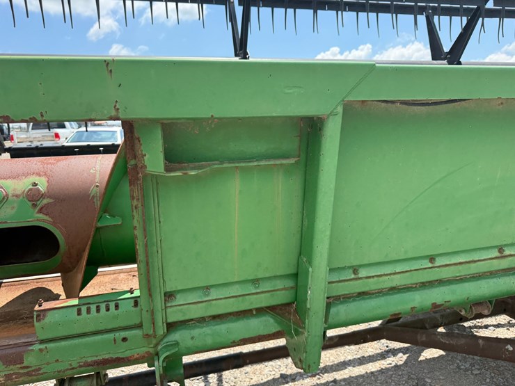 john-deere-630f-image-40