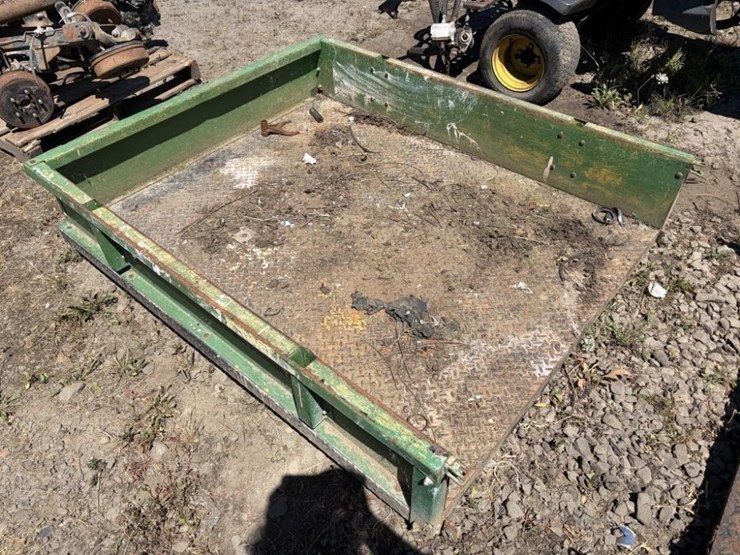 john-deere-gator-image-4